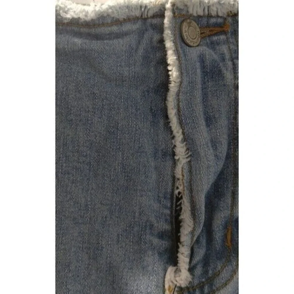 No Boundaries Denim Skirt Frayed Hem Light Wash Mini Skirt‎ Juniors Size15